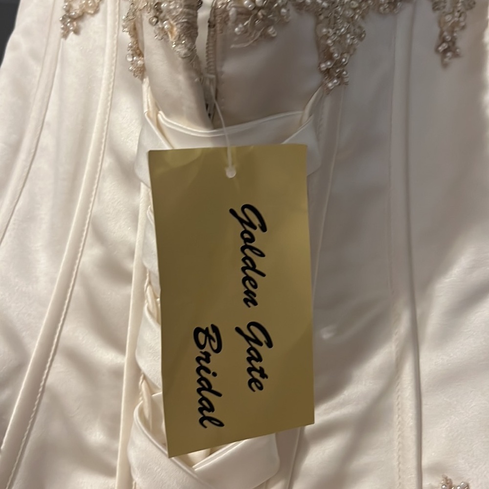 NEW Formal Dress Size 10 Ivory Color - Picture 8 of 15